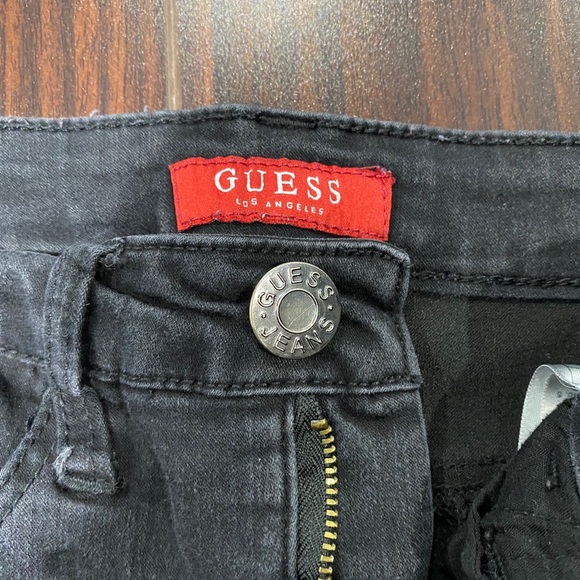 WOMENS GUESS HIGH RISE BLACK JEANS SIZE 25x30 - Picture 2 of 3
